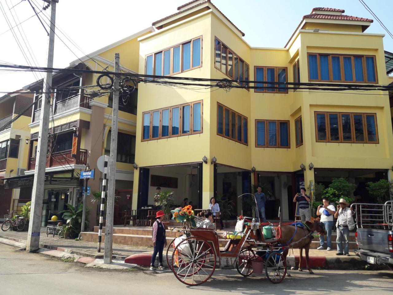 Hotel Ban Mae Boonthong Lampang Exterior foto